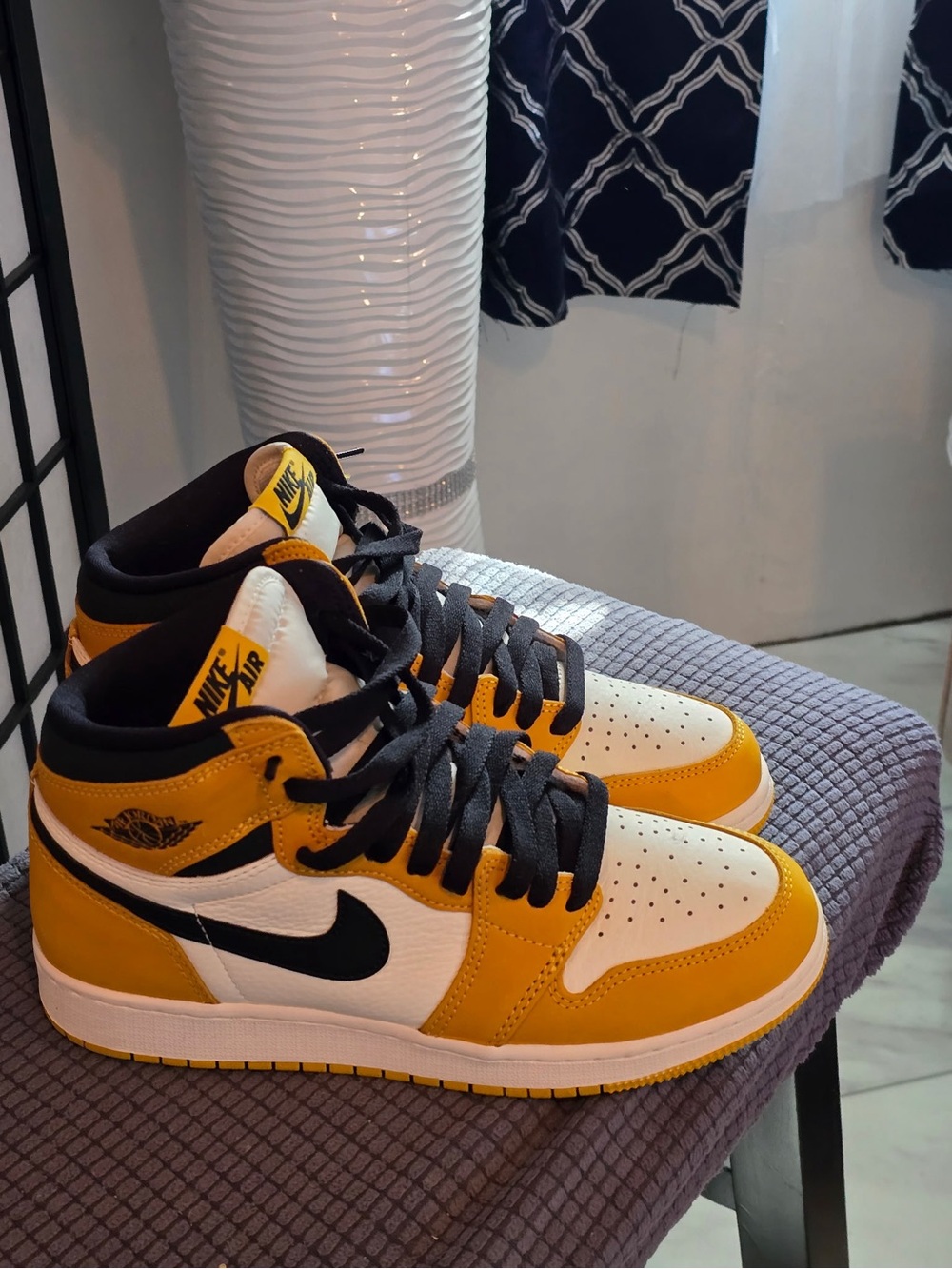 Nike Air Jordan 1 Mid Yellow Black White
